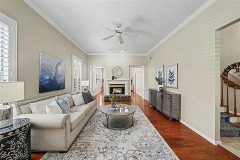 House in Saint Petersburg, Florida 5 bedrooms, 372.35 sq.m. № 2127065 - photo 10