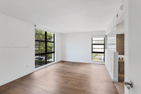 Condominio en alquiler en Key Biscayne, Florida, 2 dormitorios, 115.38 m2 № 1921155 - foto 12