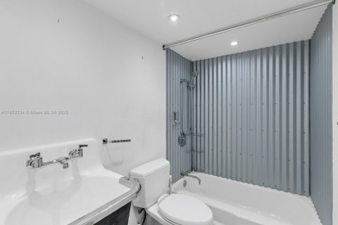 Condominio en alquiler en Key Biscayne, Florida, 2 dormitorios, 115.38 m2 № 1921155 - foto 20