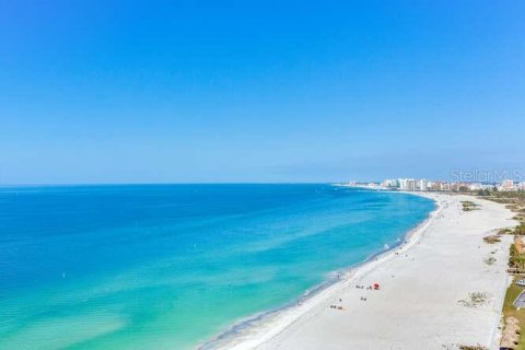 Condominio en venta en Clearwater, Florida, 3 dormitorios, 180.42 m2 № 2097373 - foto 28