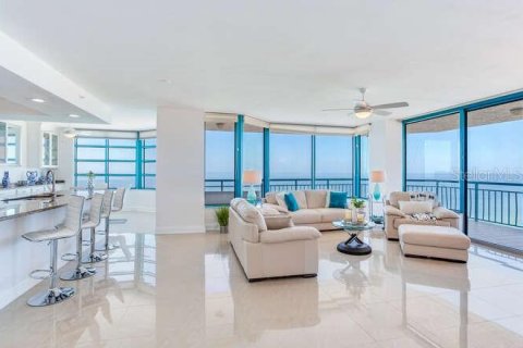 Condominio en venta en Clearwater, Florida, 3 dormitorios, 180.42 m2 № 2097373 - foto 3