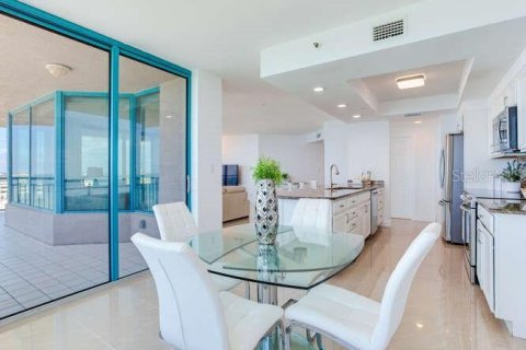 Condominio en venta en Clearwater, Florida, 3 dormitorios, 180.42 m2 № 2097373 - foto 22
