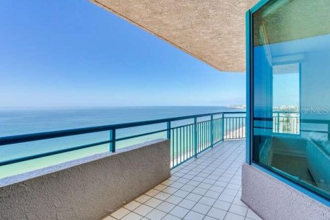 Condominio en venta en Clearwater, Florida, 3 dormitorios, 180.42 m2 № 2097373 - foto 24