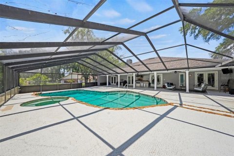 House in Brandon, Florida 4 bedrooms, 252.88 sq.m. № 2105126 - photo 26