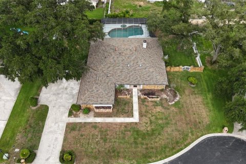 House in Brandon, Florida 4 bedrooms, 252.88 sq.m. № 2105126 - photo 2
