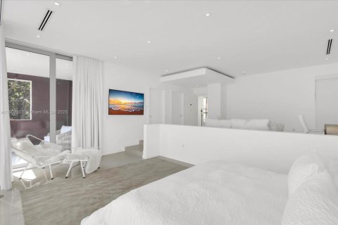 Купить виллу или дом в Майами-Бич, Флорида 3 спальни, 336.58м2, № 1968035 - фото 18