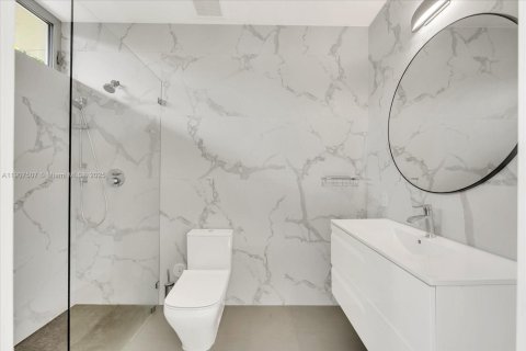 Купить виллу или дом в Майами-Бич, Флорида 3 спальни, 336.58м2, № 1968035 - фото 23