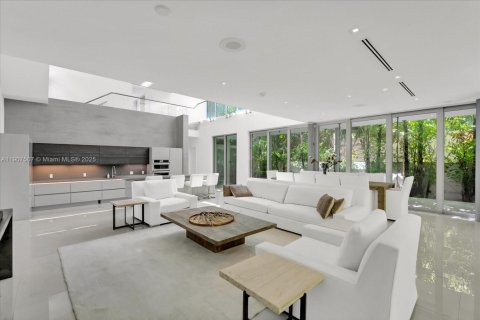 Купить виллу или дом в Майами-Бич, Флорида 3 спальни, 336.58м2, № 1968035 - фото 10