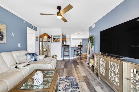 Condo in New Port Richey, Florida, 3 bedrooms  № 2133485 - photo 20