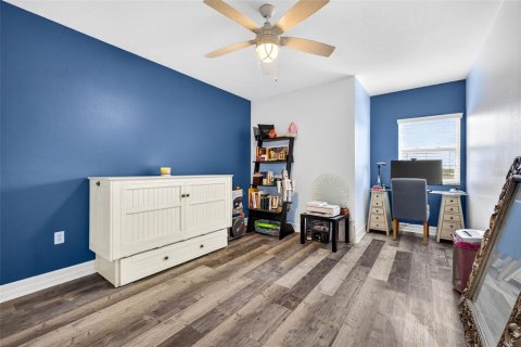 Condo in New Port Richey, Florida, 3 bedrooms  № 2133485 - photo 7