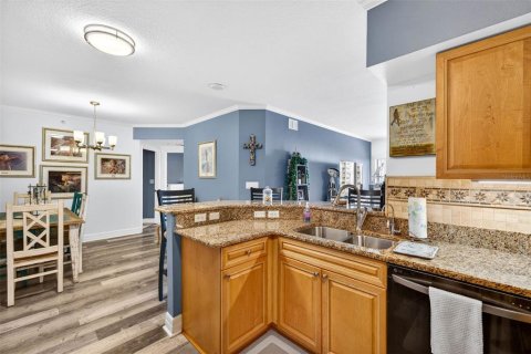 Condo in New Port Richey, Florida, 3 bedrooms  № 2133485 - photo 24