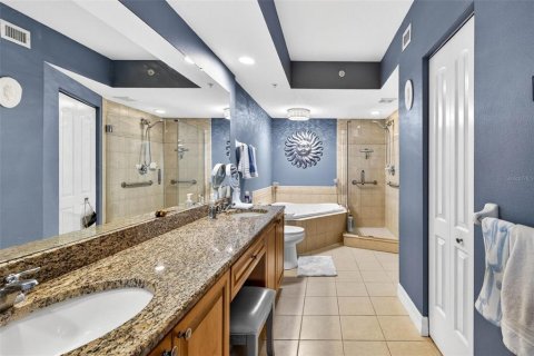 Condo in New Port Richey, Florida, 3 bedrooms  № 2133485 - photo 9