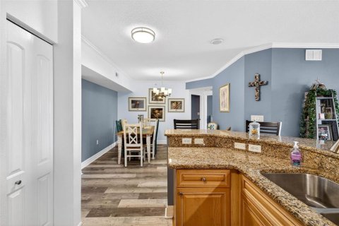 Condo in New Port Richey, Florida, 3 bedrooms  № 2133485 - photo 23