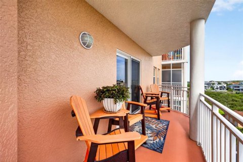 Condo in New Port Richey, Florida, 3 bedrooms  № 2133485 - photo 16