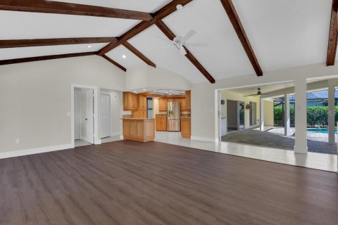 House in Naples, Florida 3 bedrooms, 241.64 sq.m. № 2210823 - photo 19