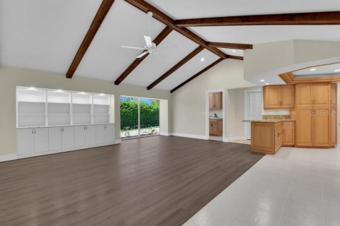 House in Naples, Florida 3 bedrooms, 241.64 sq.m. № 2210823 - photo 4