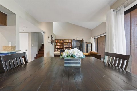 Condo in Orlando, Florida, 3 bedrooms  № 1720027 - photo 11
