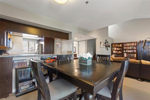 Condo in Orlando, Florida, 3 bedrooms  № 1720027 - photo 10