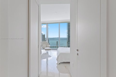 Condo in Miami, Florida, 2 bedrooms № 1920647 - photo 19