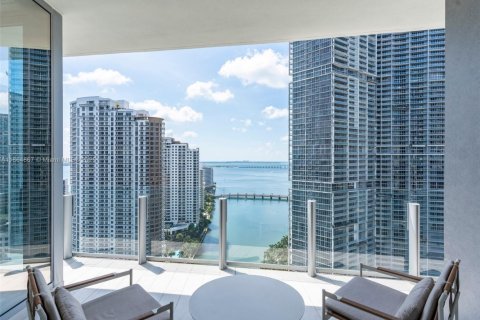 Condo in Miami, Florida, 2 bedrooms № 1920647 - photo 4