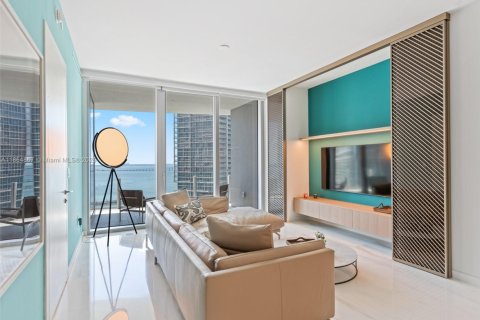 Condo in Miami, Florida, 2 bedrooms № 1920647 - photo 16