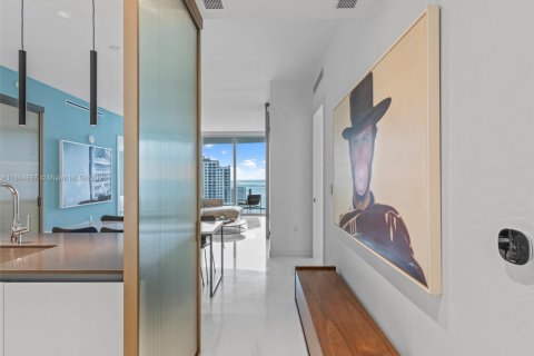 Condo in Miami, Florida, 2 bedrooms № 1920647 - photo 7