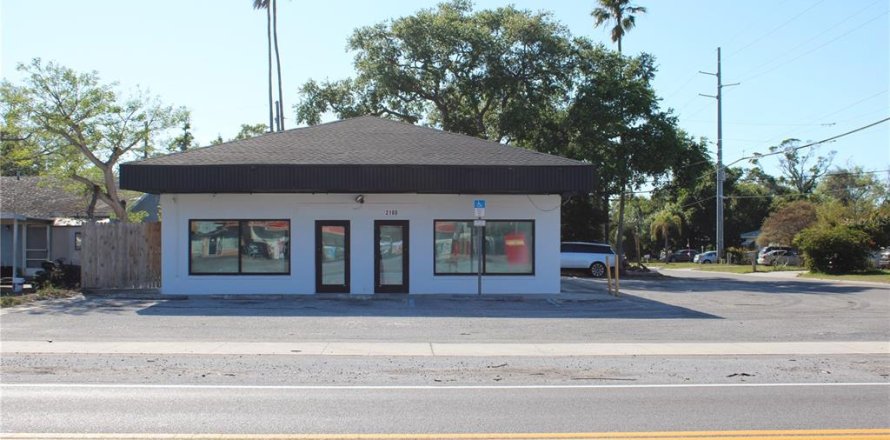 Immobilier commercial à Clearwater, Floride 297.66 m2 № 2105987