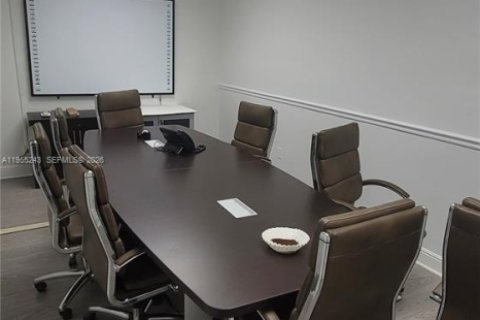Commercial property in Fort Lauderdale, Florida № 2011096 - photo 6