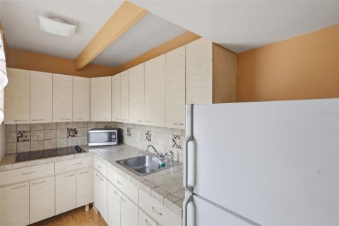 Condo in Lake Wales, Florida, 1 bedroom  № 2218200 - photo 16