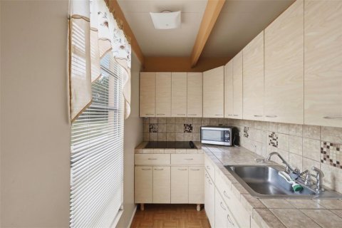 Condo in Lake Wales, Florida, 1 bedroom  № 2218200 - photo 17