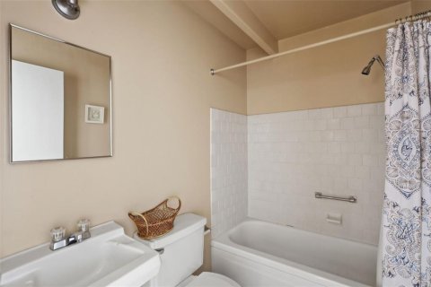 Condo in Lake Wales, Florida, 1 bedroom  № 2218200 - photo 22