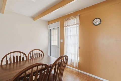 Condo in Lake Wales, Florida, 1 bedroom  № 2218200 - photo 11