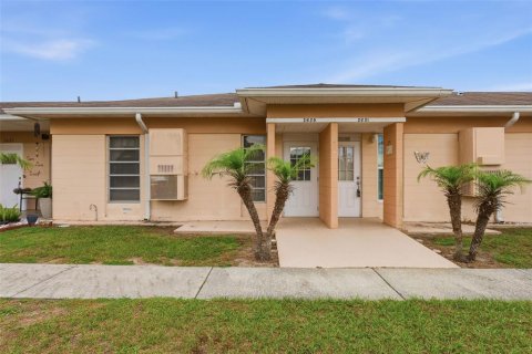 Condo in Lake Wales, Florida, 1 bedroom  № 2218200 - photo 6