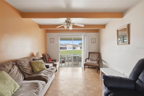 Condo in Lake Wales, Florida, 1 bedroom  № 2218200 - photo 9