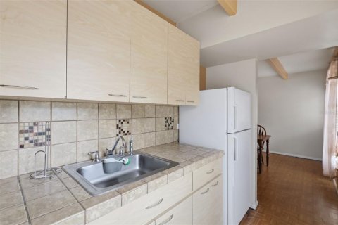 Condo in Lake Wales, Florida, 1 bedroom  № 2218200 - photo 18