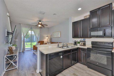 Townhouse in Riverview, Florida 2 bedrooms, 115.2 sq.m. № 1900769 - photo 12