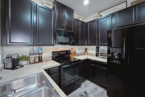Townhouse in Riverview, Florida 2 bedrooms, 115.2 sq.m. № 1900769 - photo 10