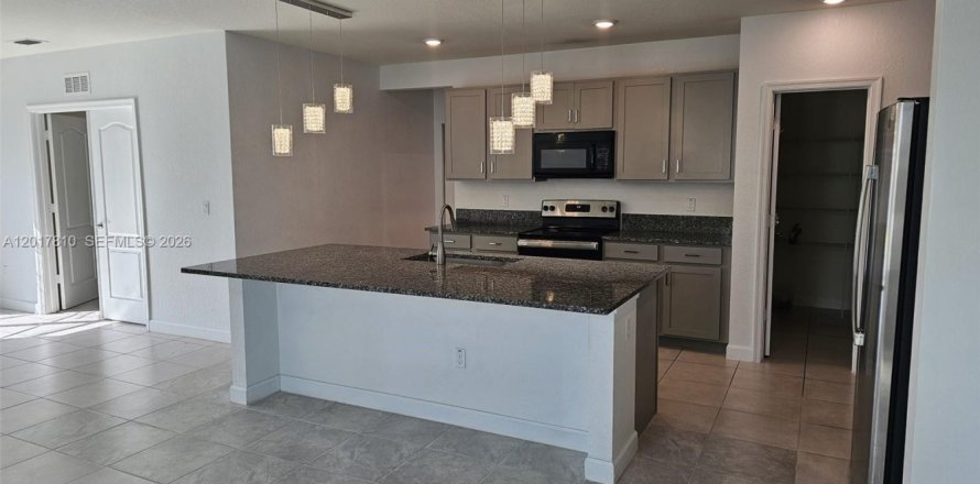 Villa ou maison à St. Lucie, Floride 5 chambres, 240.25 m2 № 2086571