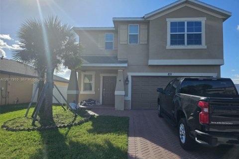 Villa ou maison à vendre à St. Lucie, Floride: 5 chambres, 240.25 m2 № 2086571 - photo 14