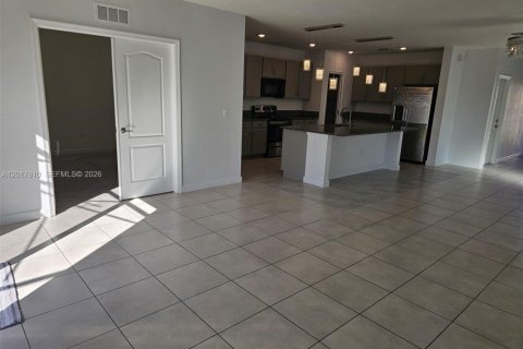 Villa ou maison à vendre à St. Lucie, Floride: 5 chambres, 240.25 m2 № 2086571 - photo 3
