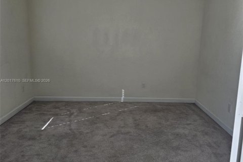 Villa ou maison à vendre à St. Lucie, Floride: 5 chambres, 240.25 m2 № 2086571 - photo 5