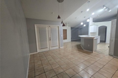House in Kissimmee, Florida 3 bedrooms, 151.43 sq.m. № 1720265 - photo 5