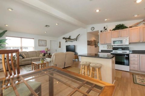 Villa ou maison à louer à Key Largo, Floride: 3 chambres, 108.7 m2 № 2003842 - photo 19