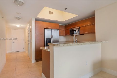 Condo in Sunrise, Florida, 1 bedroom  № 1714316 - photo 6