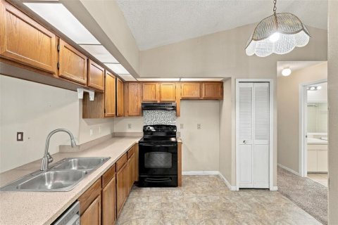 Villa ou maison à vendre à Deltona, Floride: 3 chambres, 131.92 m2 № 2389336 - photo 15
