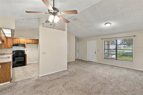 Villa ou maison à vendre à Deltona, Floride: 3 chambres, 131.92 m2 № 2389336 - photo 7