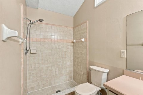Villa ou maison à vendre à Deltona, Floride: 3 chambres, 131.92 m2 № 2389336 - photo 28