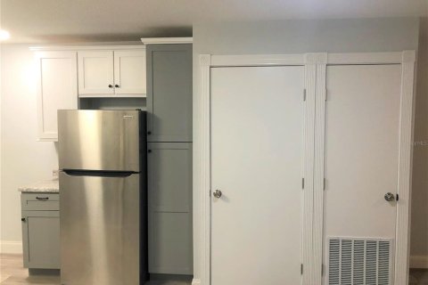 Apartment in New Smyrna Beach, Florida 2 bedrooms, 92.9 sq.m. № 2096027 - photo 13