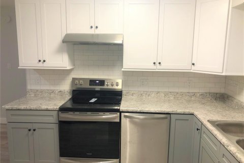 Apartment in New Smyrna Beach, Florida 2 bedrooms, 92.9 sq.m. № 2096027 - photo 8