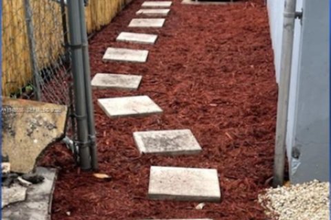 Снять в аренду виллу или дом в Майами, Флорида 1 спальня, 212.84м2, № 2002519 - фото 10